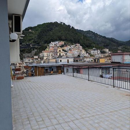Piccolo Appartamento Con Grande Terrazzo Panoramico Maiori Exterior photo